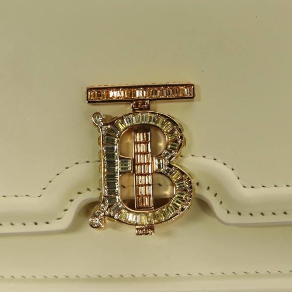 BURBERRY Chain Shoulder Bag Leather Beige Auth 107508 - Picture 14 of 16